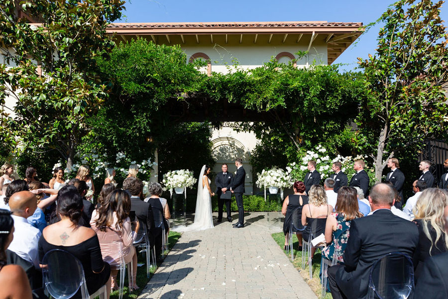 outdoor wedding ceremony in the Sun Garden of Casa Real